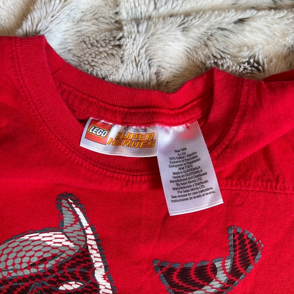 Lego Super Hero T-shirt Batman in Red - Kids Small - Bundle Discount - Picture 3 of 3